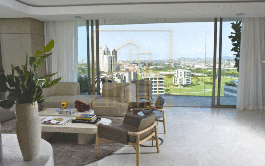 3-Bedroom Apartment with Panoramic Views at La Maison by Fendi Casa